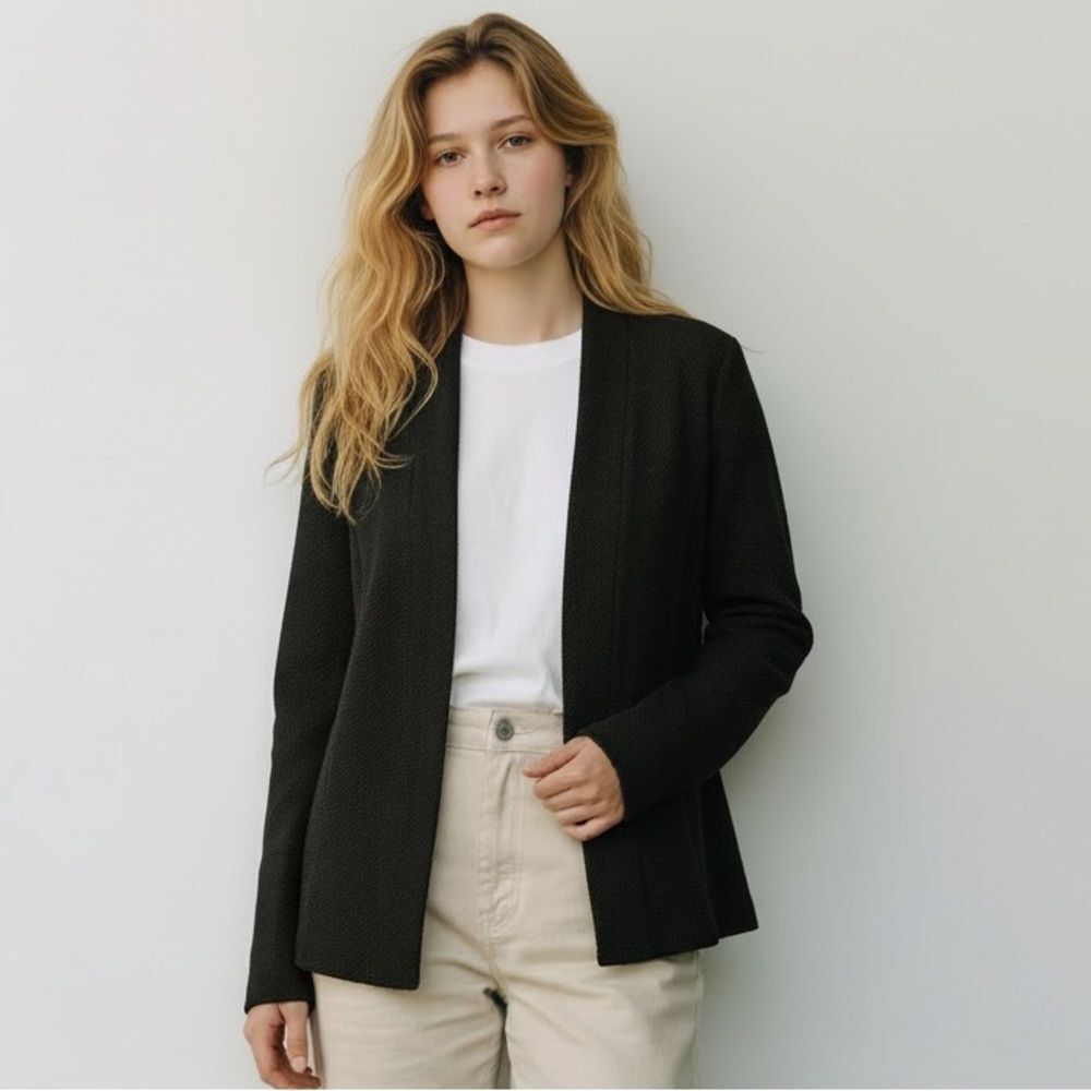 Eileen Fisher Virgin Wool Black Textured Blazer Jacket. Academia preppy style